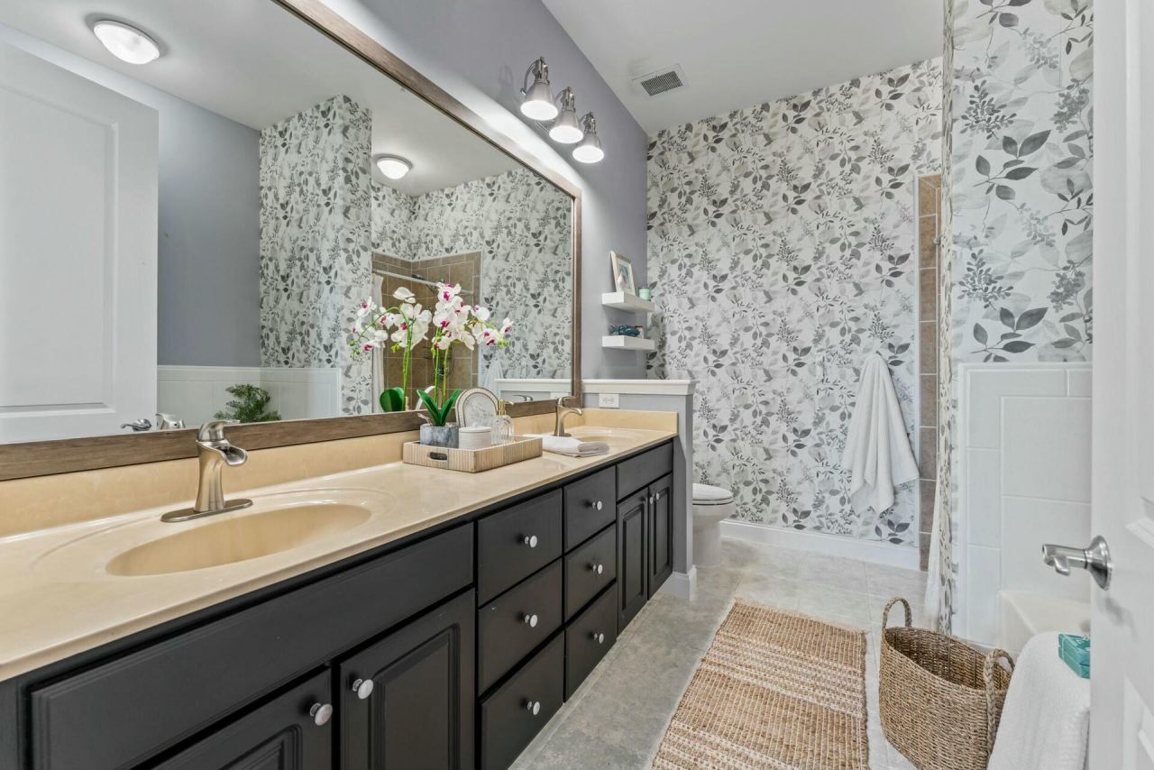 200 River Landing Drive Photo 17