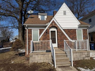 1176 Progress Avenue, Lincoln Park, MI 48146