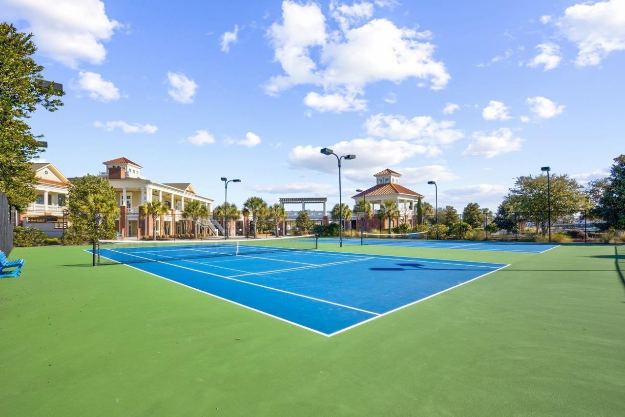 720 Crystal Water Way  Photo 14