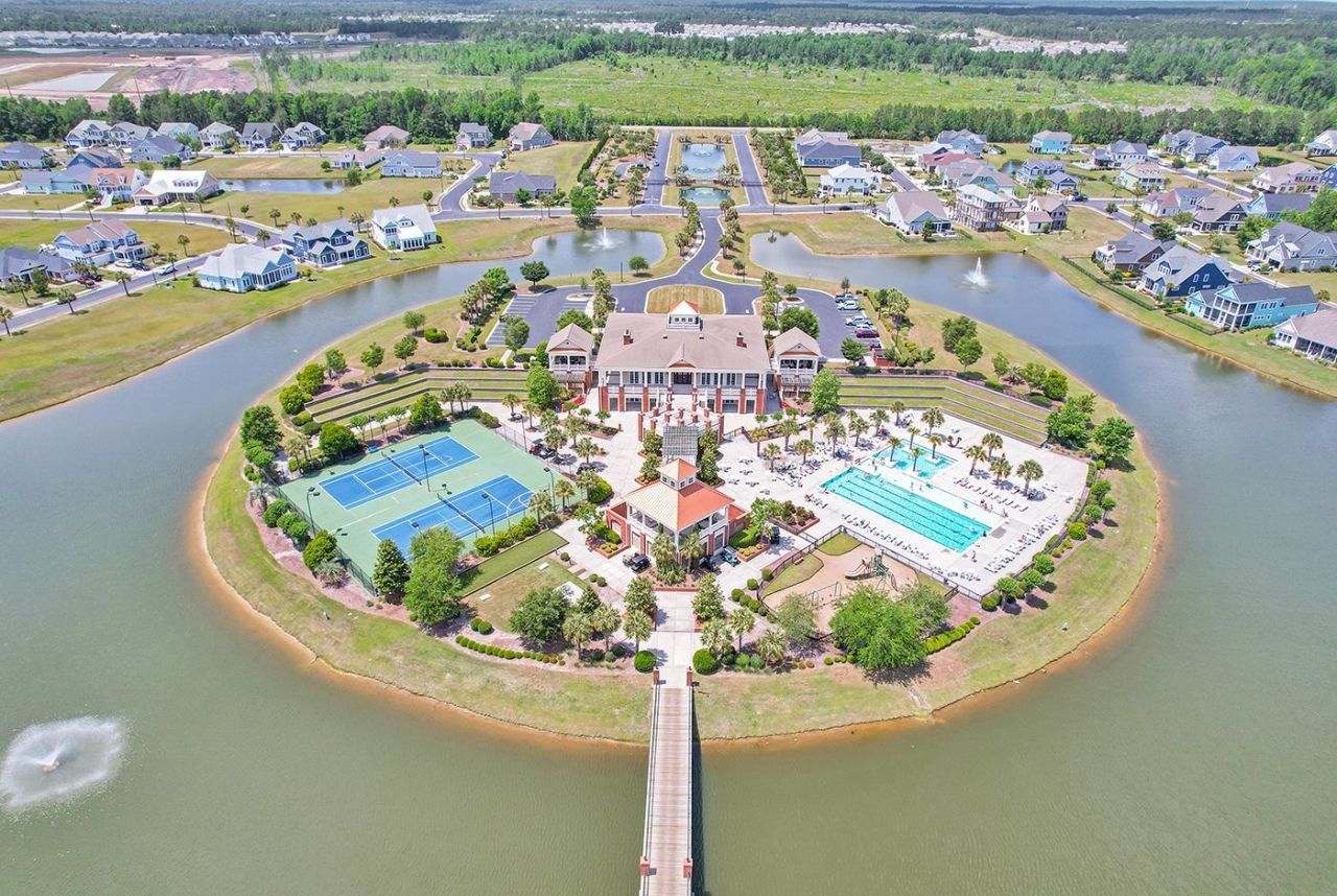 720 Crystal Water Way  Photo 15