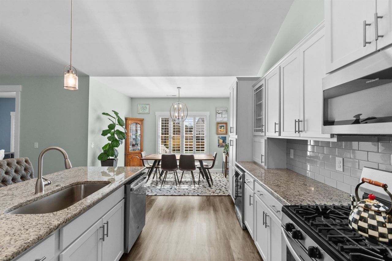 2813 Grassland Ln. Photo 14