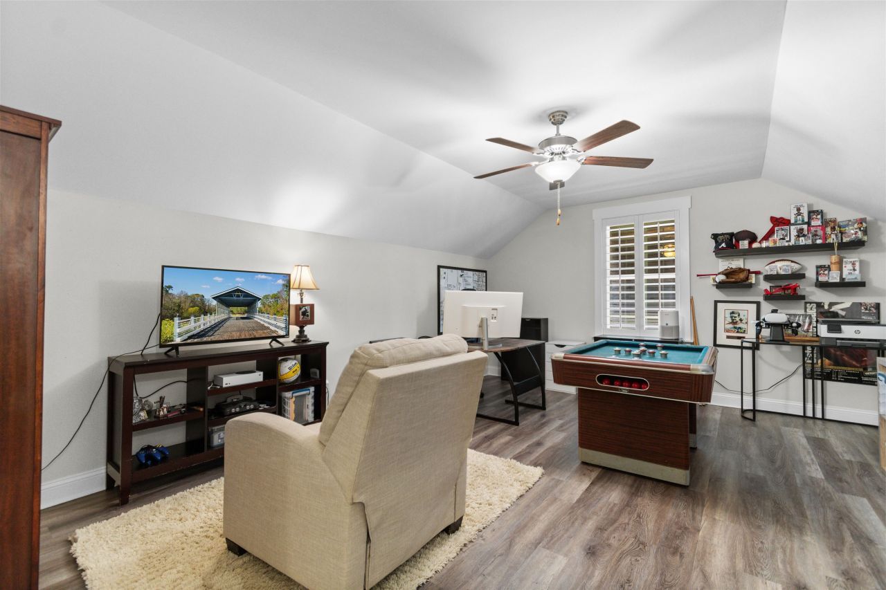 2813 Grassland Ln. Photo 29