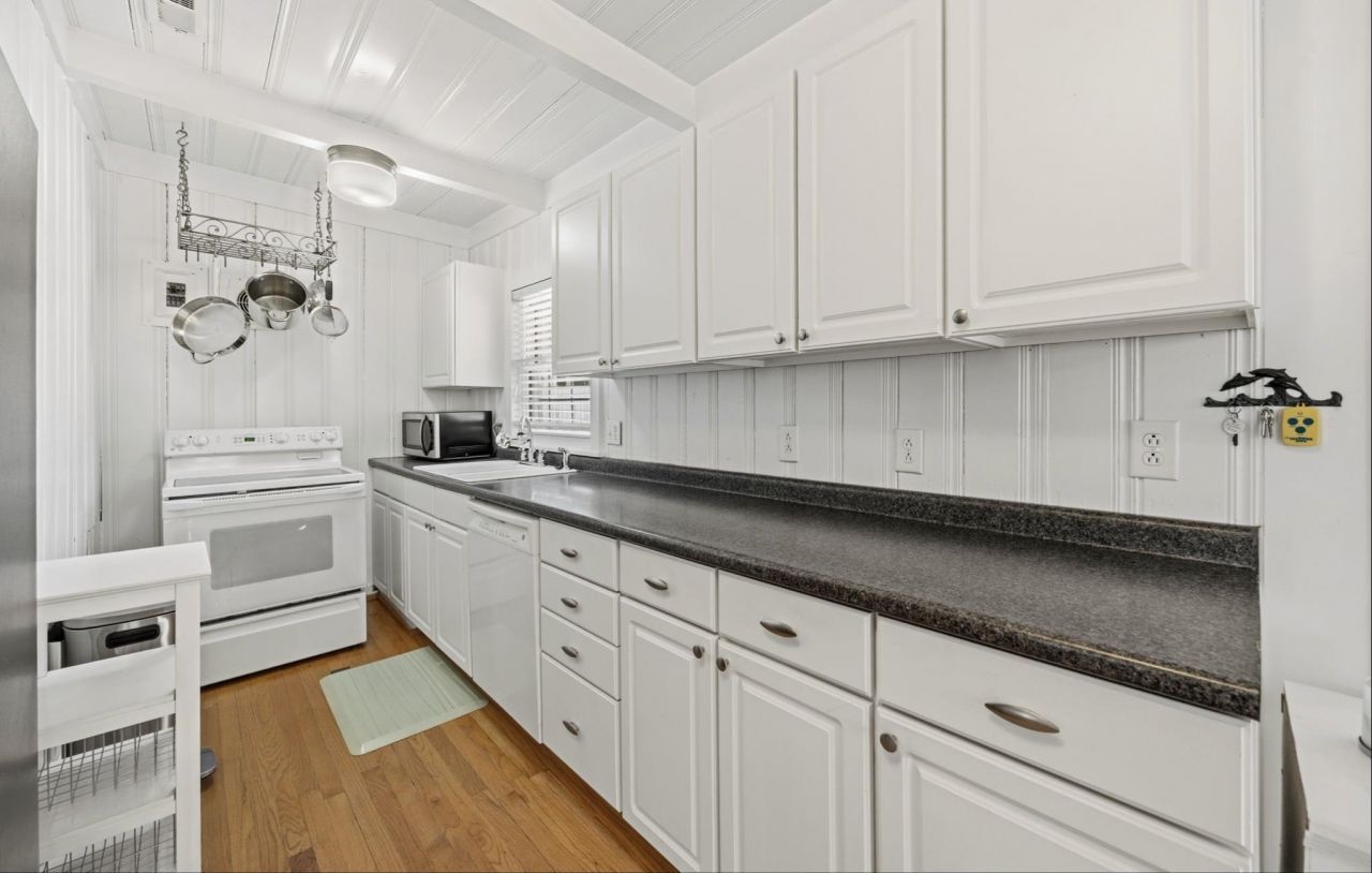 211 N 58th Ave. N Photo 40