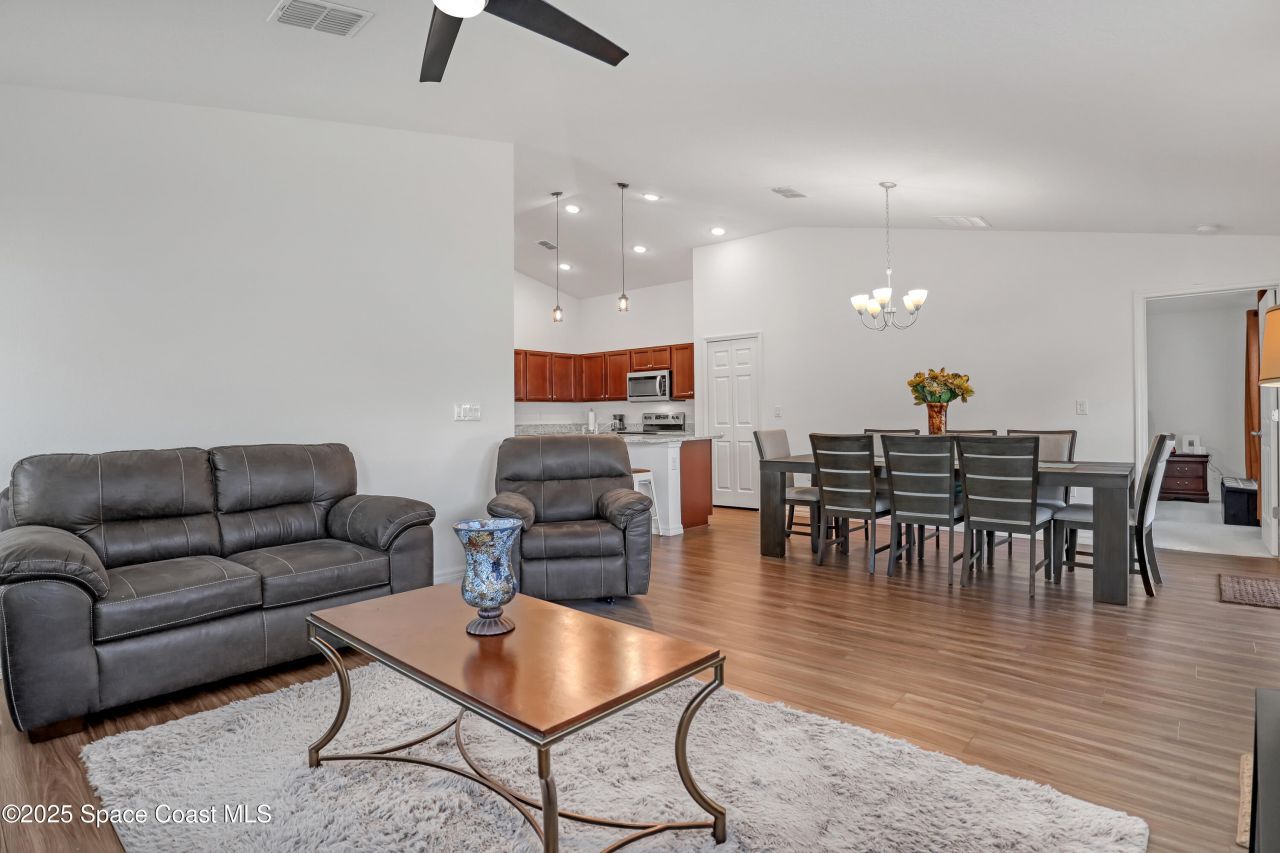 1028 Corbin Circle Sw, Palm Bay, FL 32908 Photo