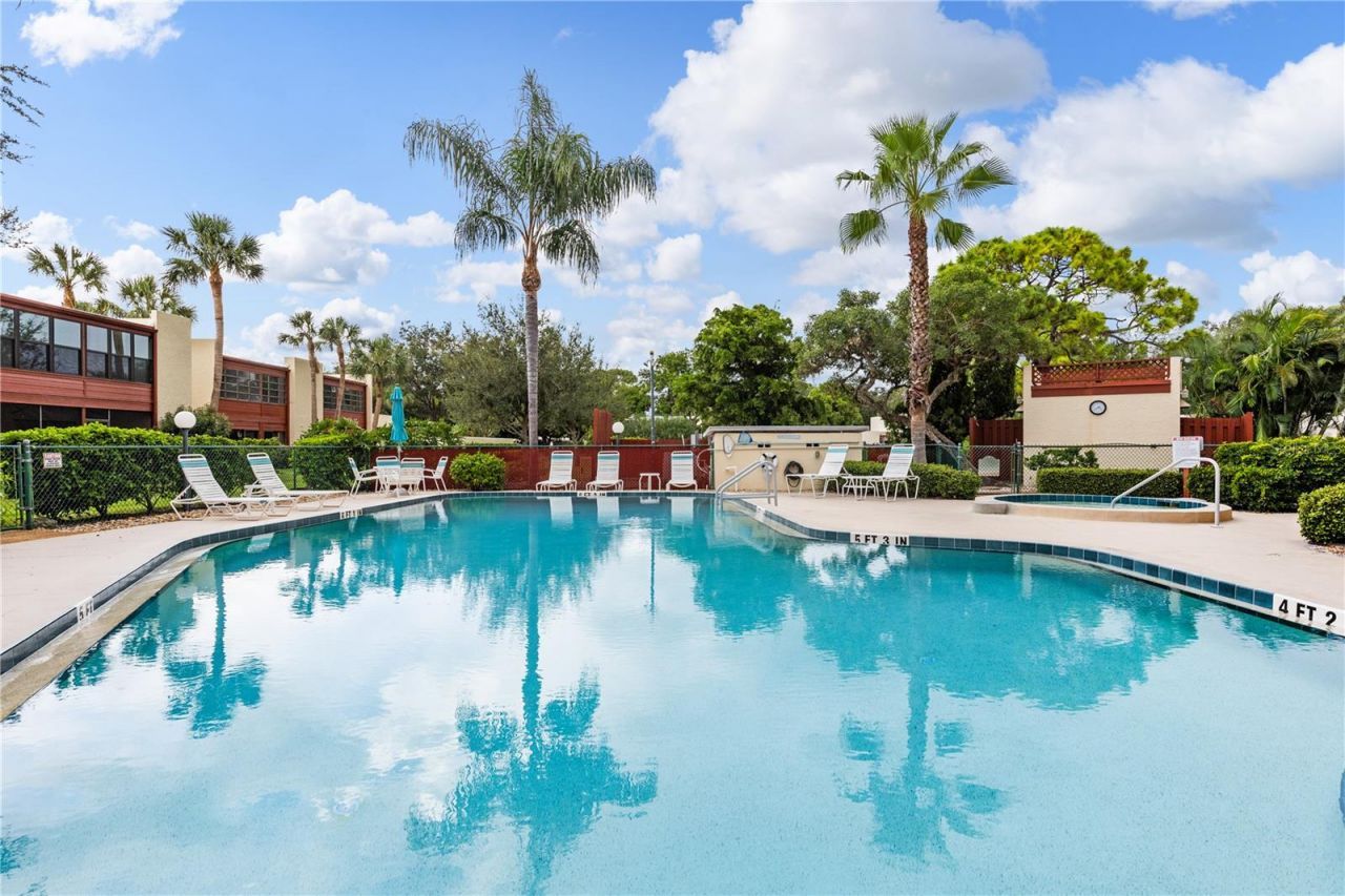 530 Spring Lakes Boulevard, Bradenton, FL 34210 Photo