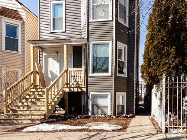 2968 N RIDGEWAY Avenue, Unit 2R, Chicago, IL 60618