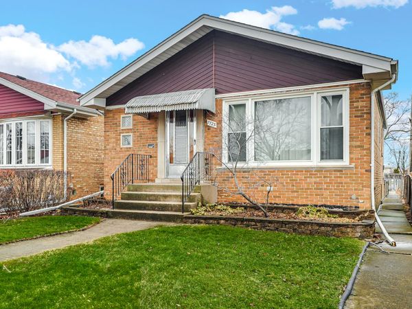 7723 Melvina Avenue, Burbank, IL 60459