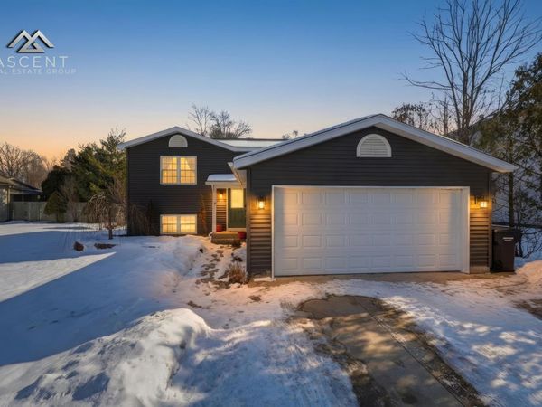 130 S 7th Street NE, Cedar Springs, MI 49319