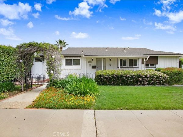 927 Alta Loma Drive, Corona, CA 92882