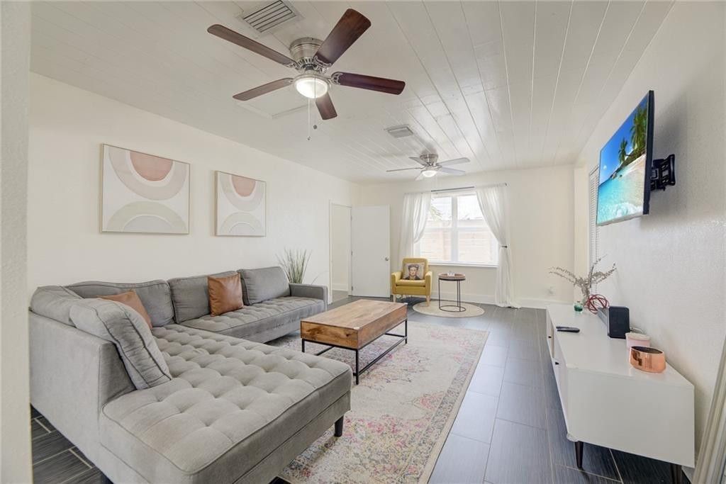 1201 N Andrews Avenue, Fort Lauderdale, FL 33311 Photo