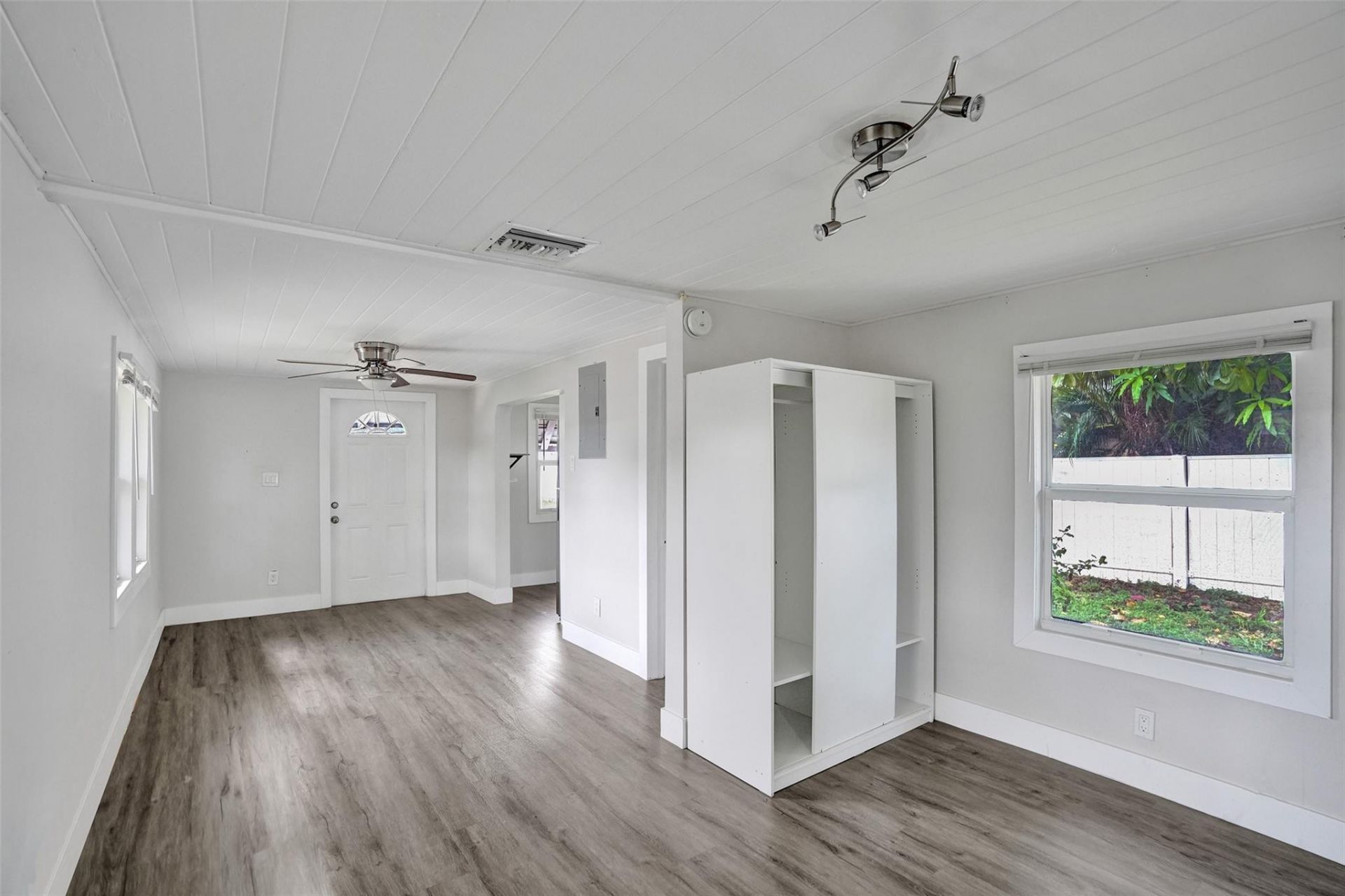 1201 N Andrews Avenue, Fort Lauderdale, FL 33311 Photo