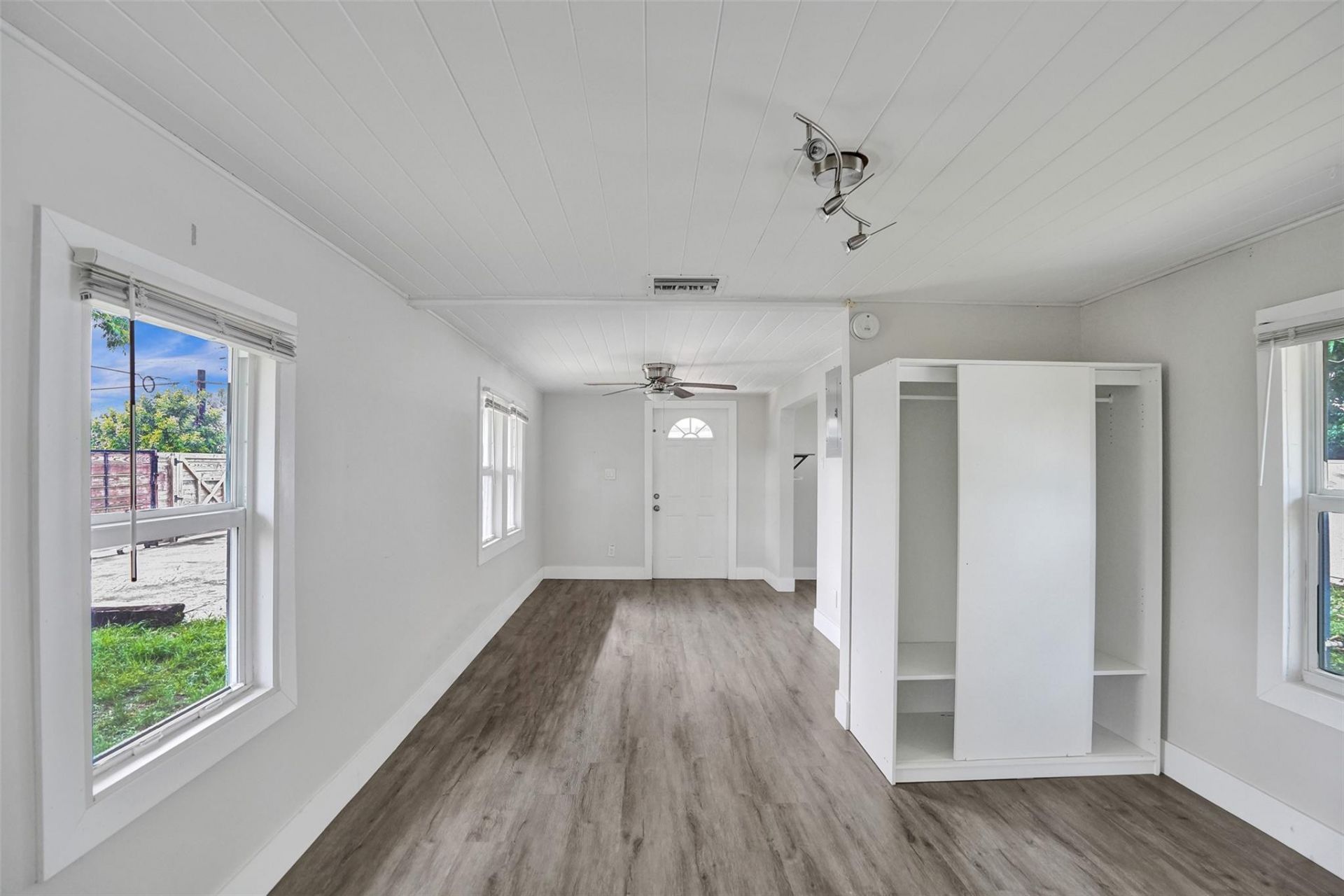 1201 N Andrews Avenue, Fort Lauderdale, FL 33311 Photo