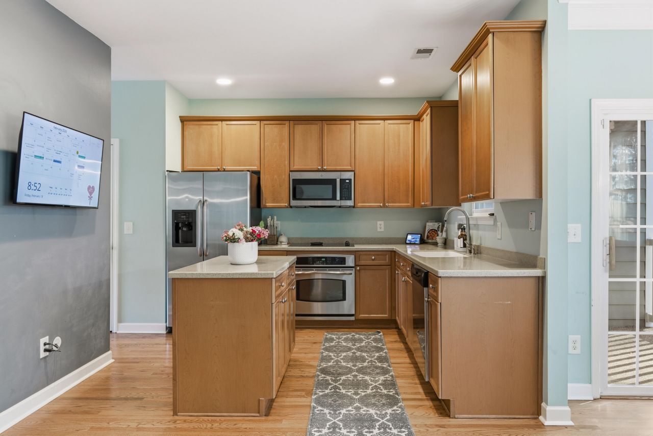 3443 Claremont Street Photo 10