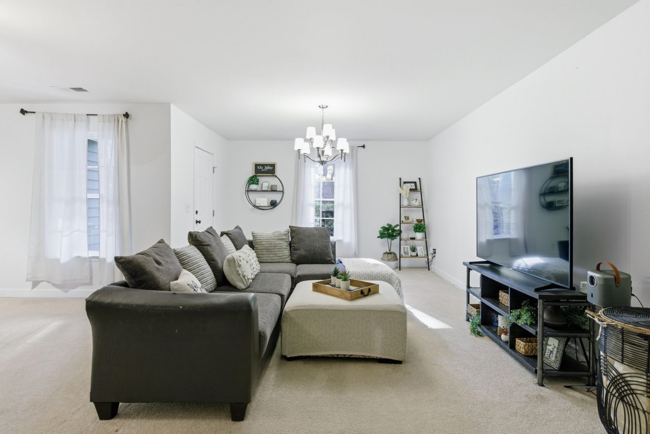 3443 Claremont Street Photo 28