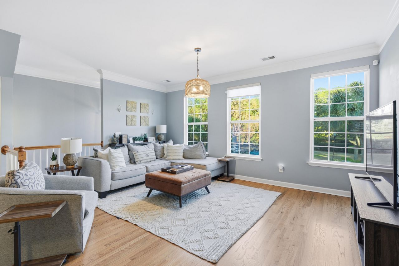 3443 Claremont Street Photo 6