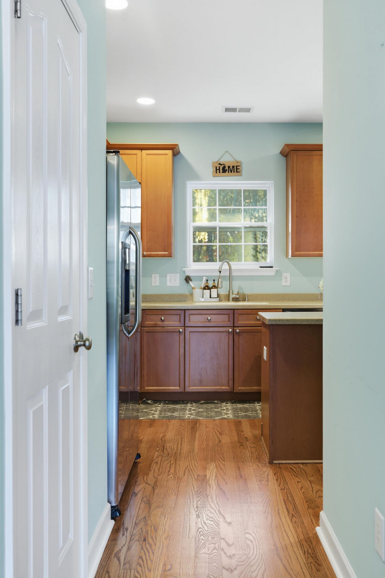 3443 Claremont Street Photo 8