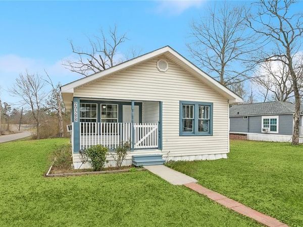 29588 LIVINGSTON Avenue, Albany, LA 70711