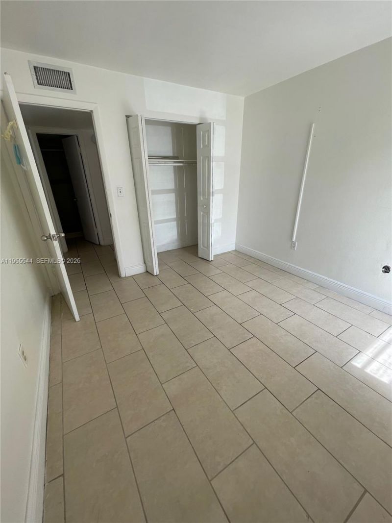 4721 NW 7th St , Unit 101-12, Miami, FL 33126 Photo