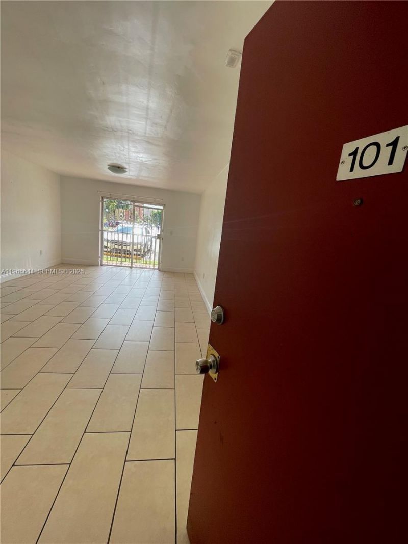 4721 NW 7th St , Unit 101-12, Miami, FL 33126 Photo