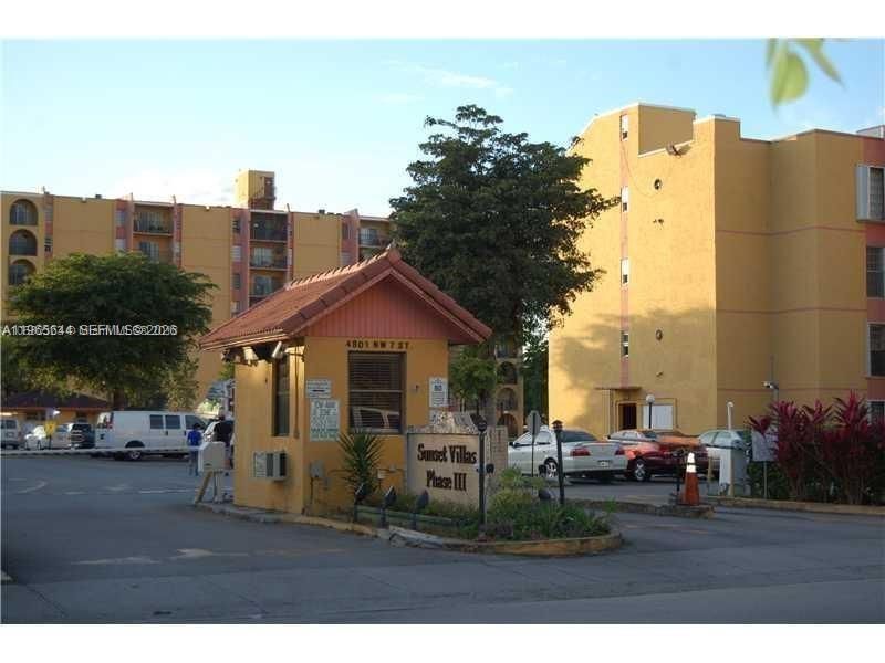 4721 NW 7th St , Unit 101-12, Miami, FL 33126 Photo
