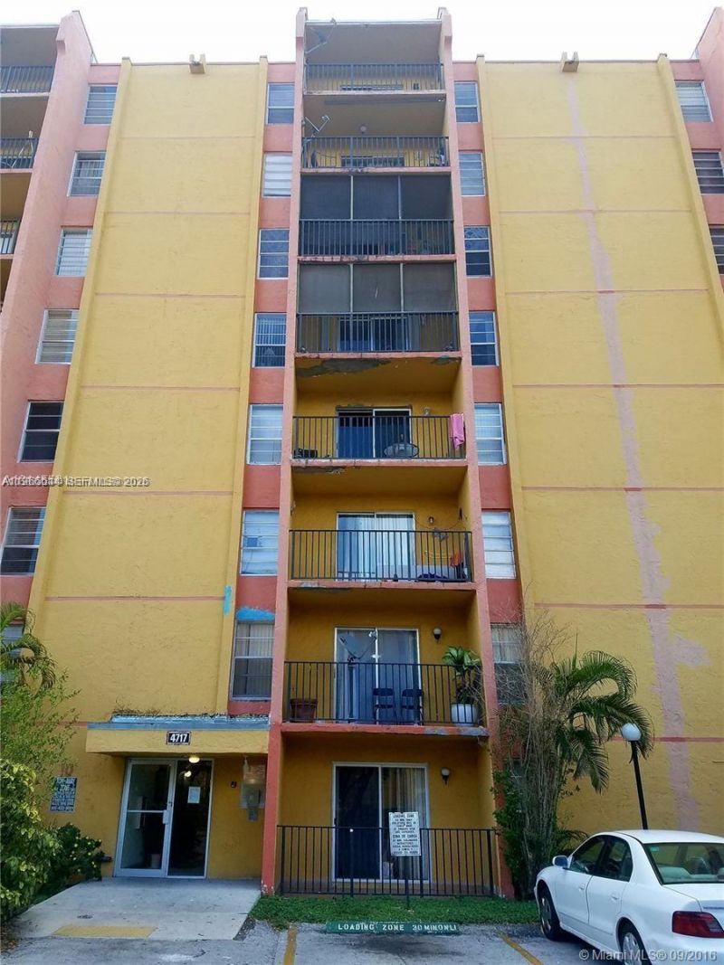 4721 NW 7th St , Unit 101-12, Miami, FL 33126 Photo