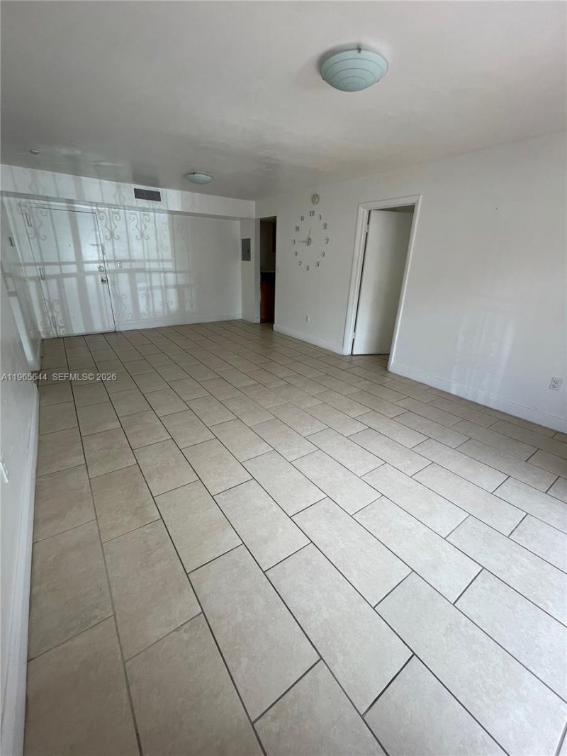 4721 NW 7th St , Unit 101-12, Miami, FL 33126 Photo