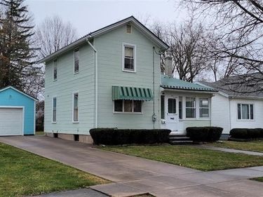 1016 Elm Street, Medina, NY 14103