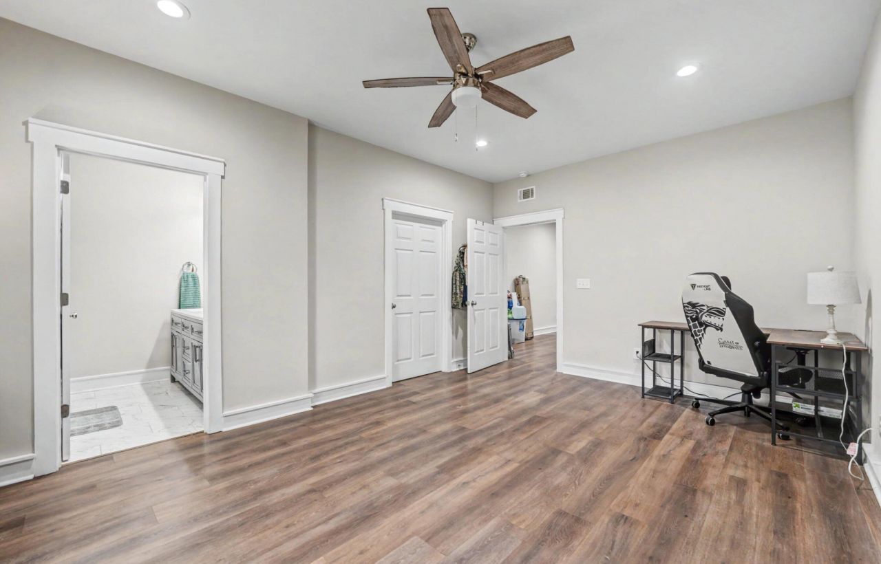 323 Capers Road Photo 17