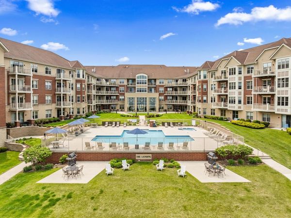 4100 S Lake DRIVE, Unit 212, Saint Francis, WI 53235