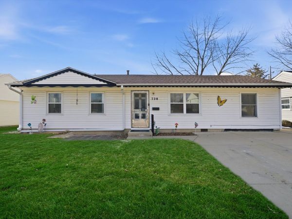 728 Farragut Avenue, Romeoville, IL 60446
