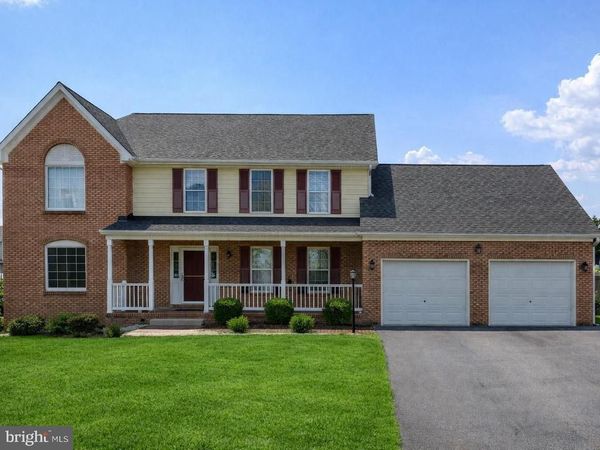 13510 SOVEREIGN TERRACE, HAGERSTOWN, MD 21742
