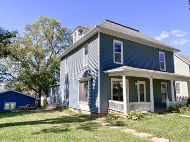 304 COUNTRY Street, WALNUT, IA 51577