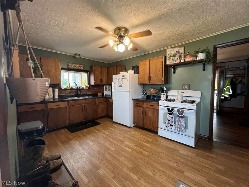 782 E State Street, Newcomerstown, OH 43832 Photo 14