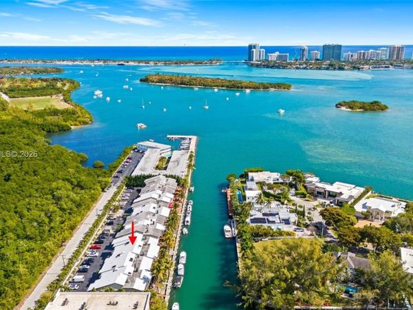 2662 NE 135th St, North Miami, FL 33181