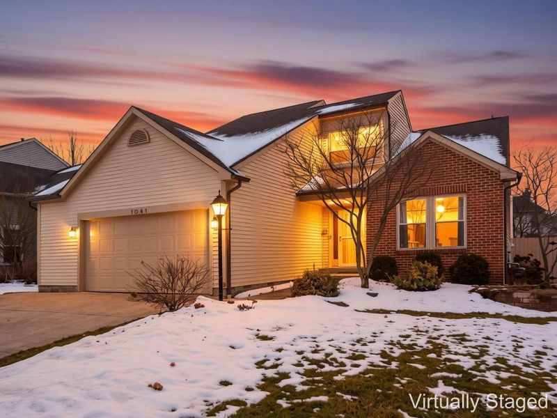 1041 Cape Charles Drive, Columbus, OH 43228 Photo 2