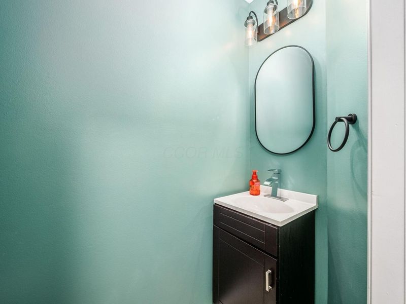 1041 Cape Charles Drive, Columbus, OH 43228 Photo 27