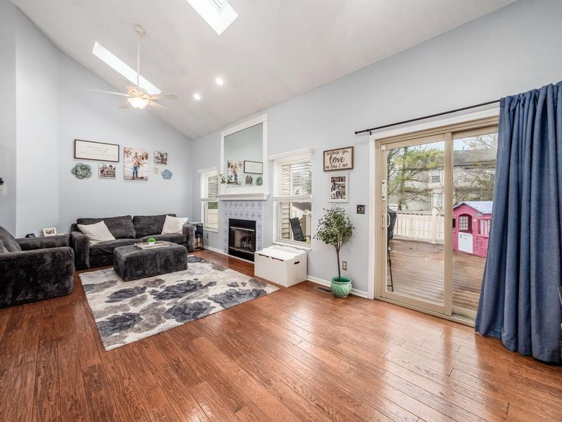 1041 Cape Charles Drive, Columbus, OH 43228 Photo 9