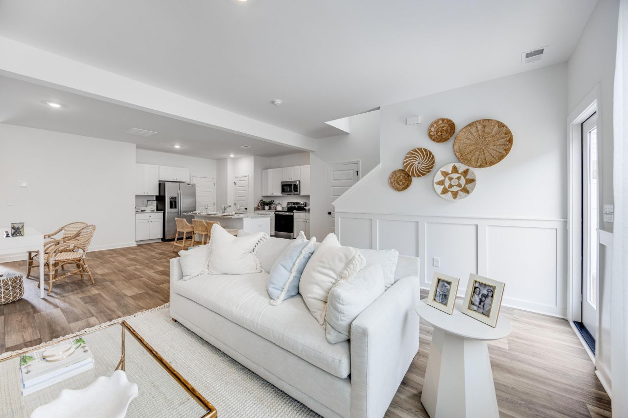 132 Fern Bridge Drive Photo 4