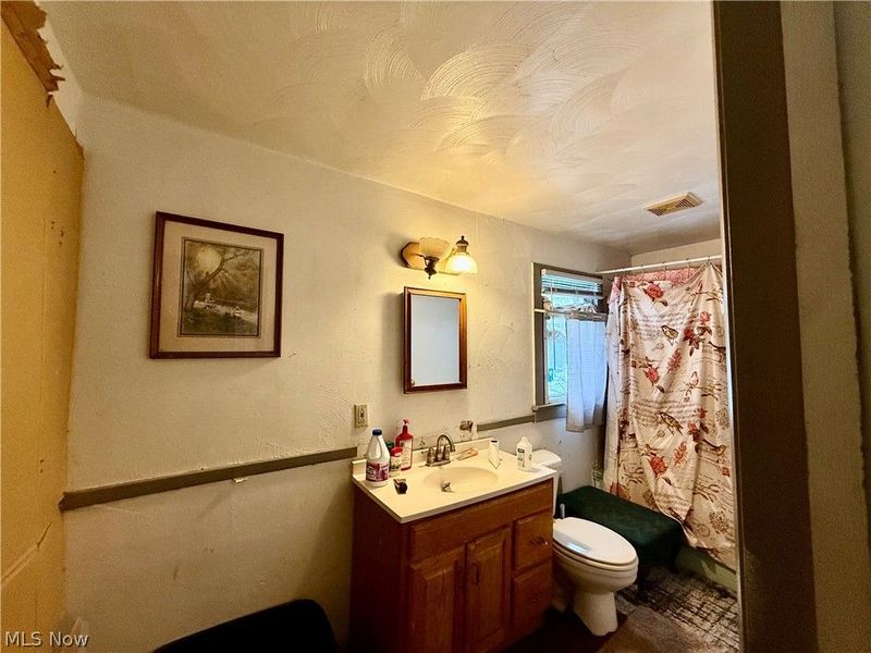 3322 McCartney Road, Youngstown, OH 44505 Photo 7