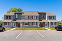 1851 Colony Dr. photo 4