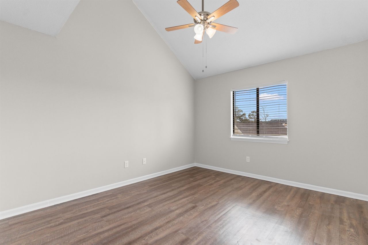 1851 Colony Dr. Photo 21