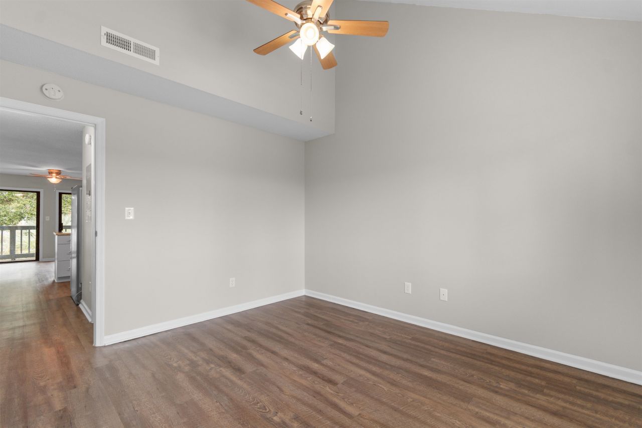 1851 Colony Dr. Photo 24