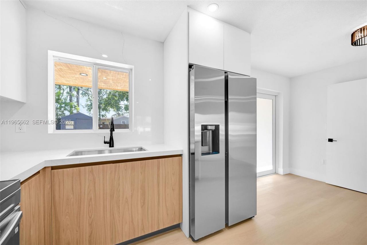 1370 NW 173rd Ter, Miami Gardens, FL 33169 Photo