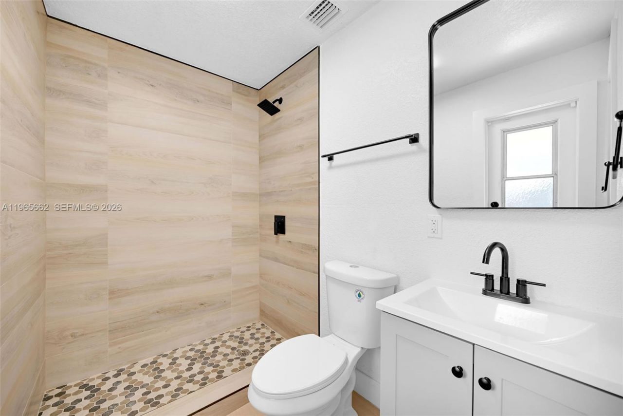 1370 NW 173rd Ter, Miami Gardens, FL 33169 Photo