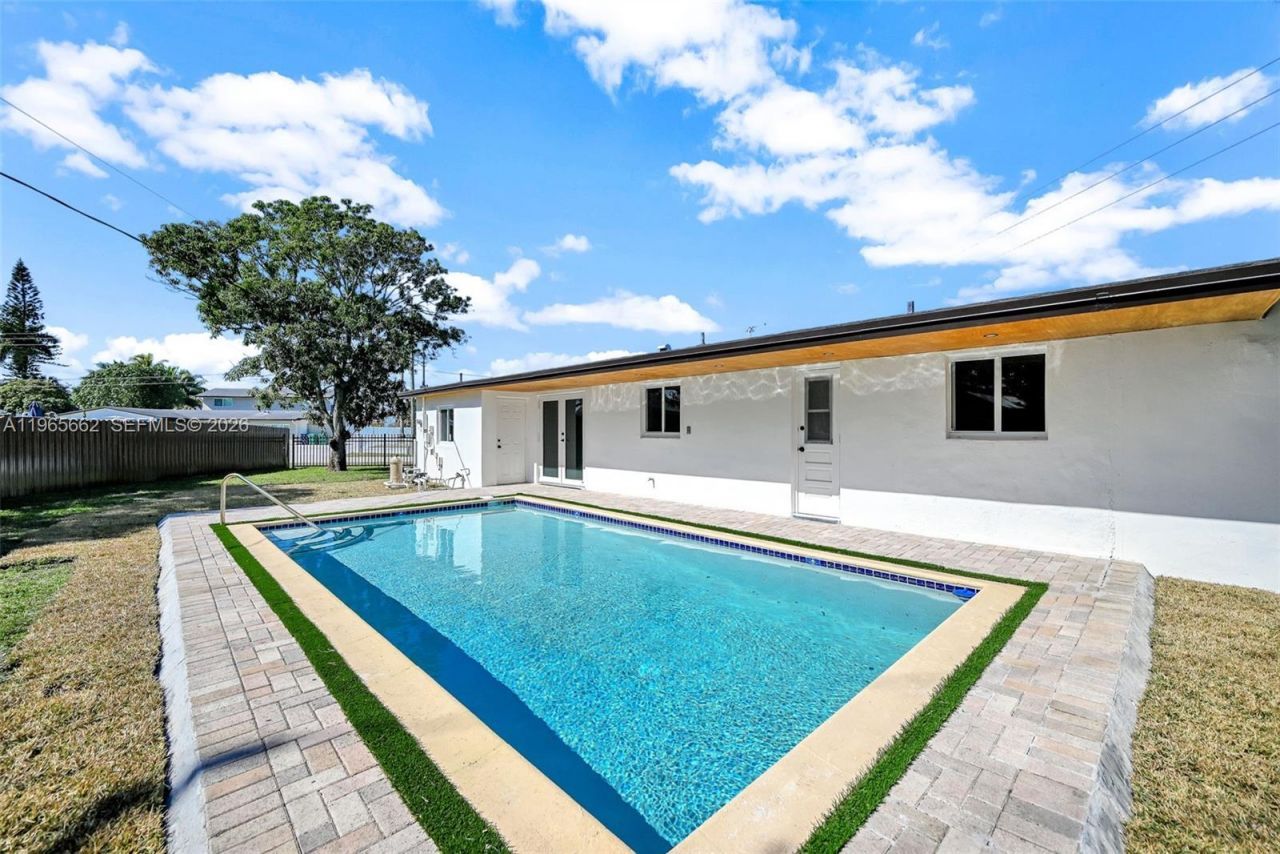 1370 NW 173rd Ter, Miami Gardens, FL 33169 Photo