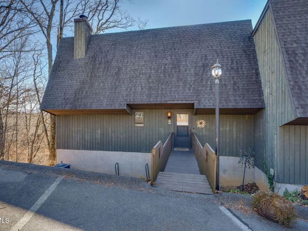 316 Hickory Bluff, Johnson City, TN 37601