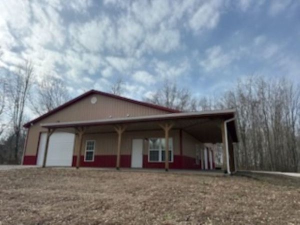627 Pleasant Hill Road, Bowling Green, KY 42103