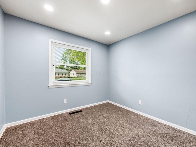 1492 Burlington Avenue, Columbus, OH 43227 Photo 13