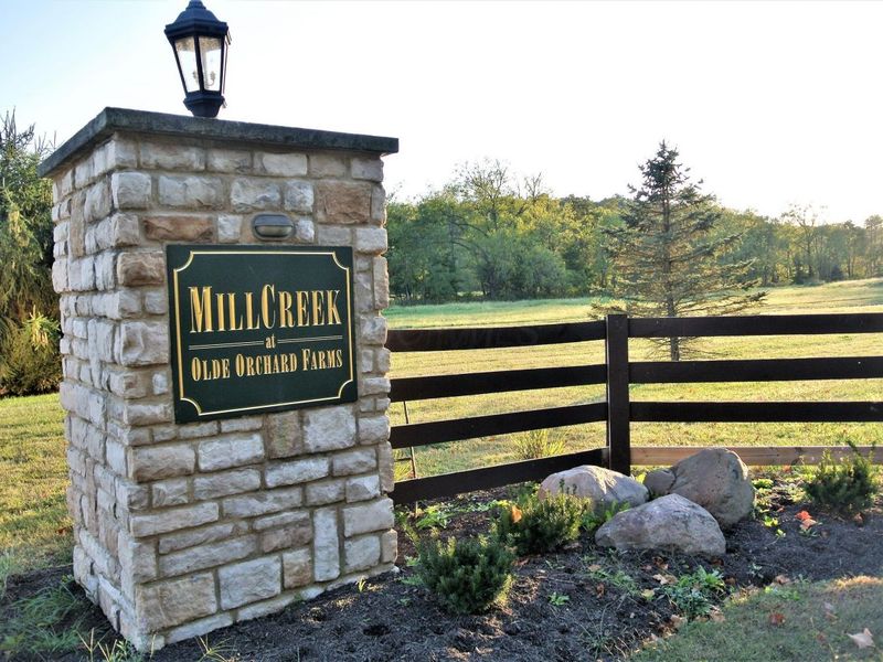 708 Olde Creek Drive , Newark, OH 43055 Photo 2