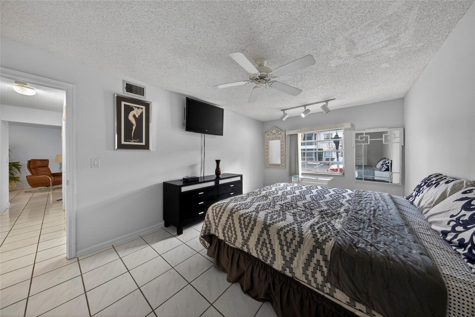 6253 Bay Club Drive, Unit 1, Fort Lauderdale, FL 33308 Photo